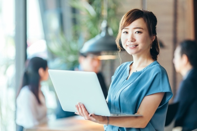 株式会社ブルーアース